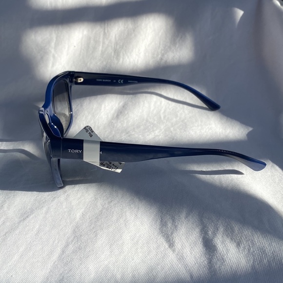 Tory Burch Sunglasses - Picture 3 of 7